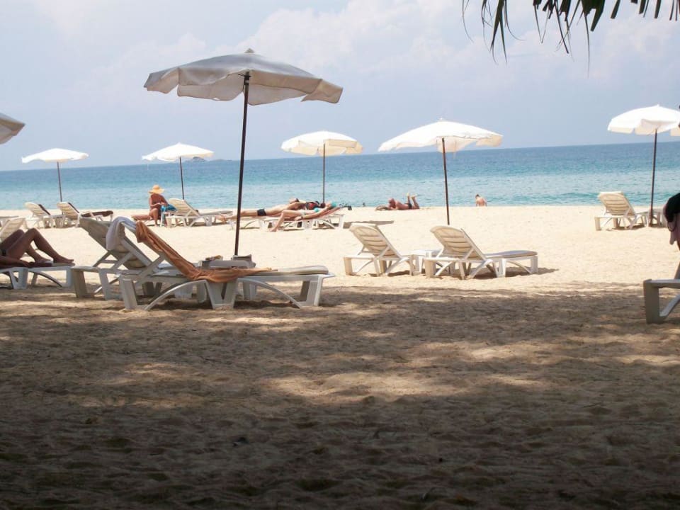 Strand Hotel Naithonburi Beach Resort