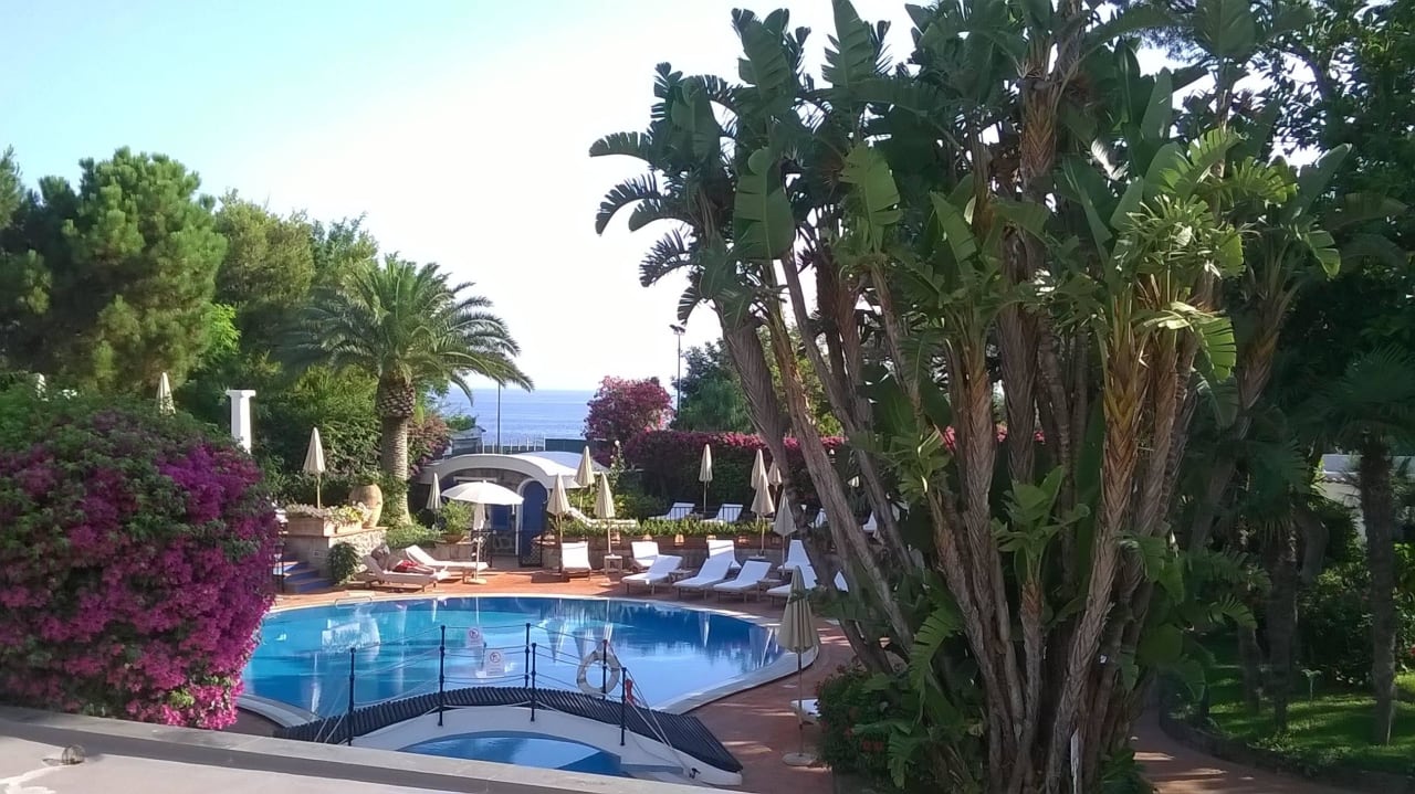 Blick auf Pool Hotel Il Moresco Terme