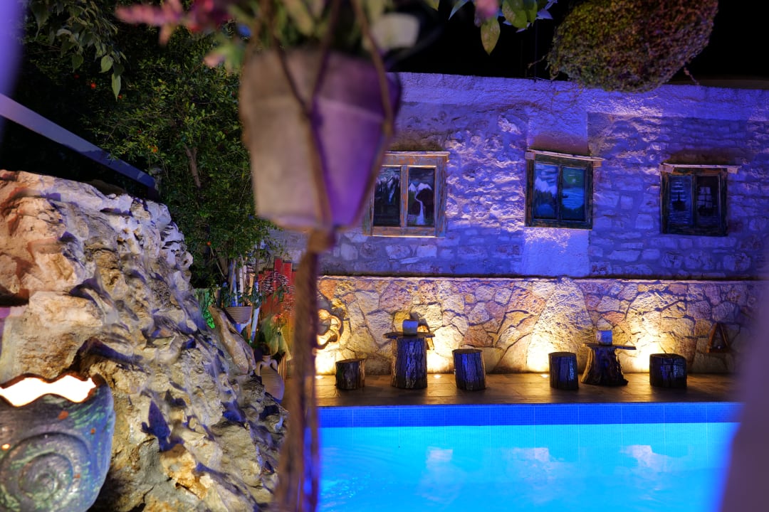 Pool Boutique Vila Ahmeti