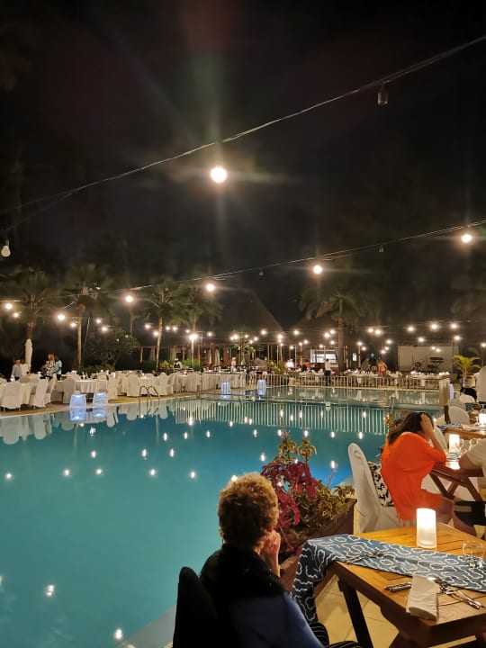 Pool TUI Blue Bahari Zanzibar