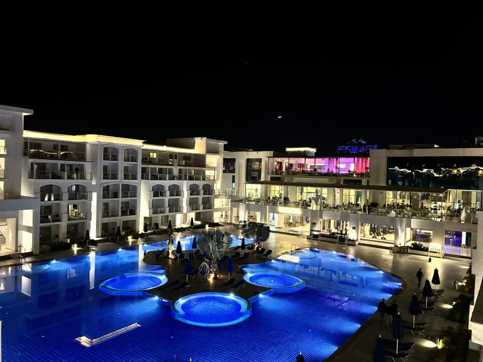 Pool Pickalbatros Blu Spa Resort