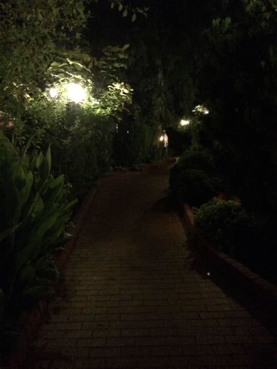 Gartenweg Armas Gül Beach