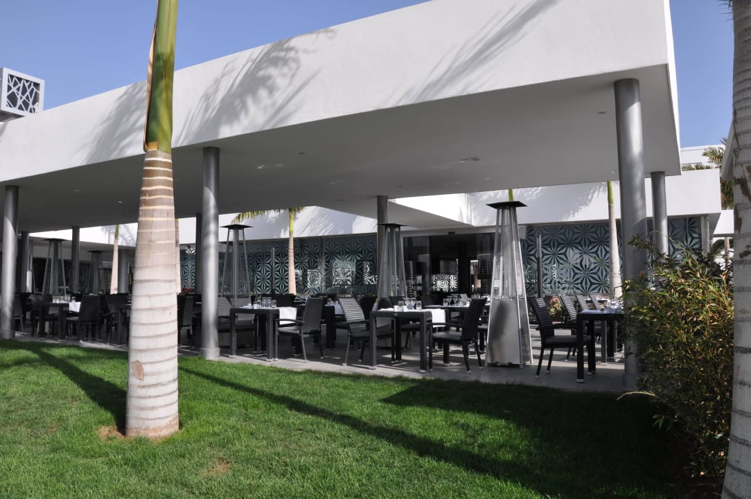 Terrasse und Buffetraum Hotel Riu Palace Meloneras