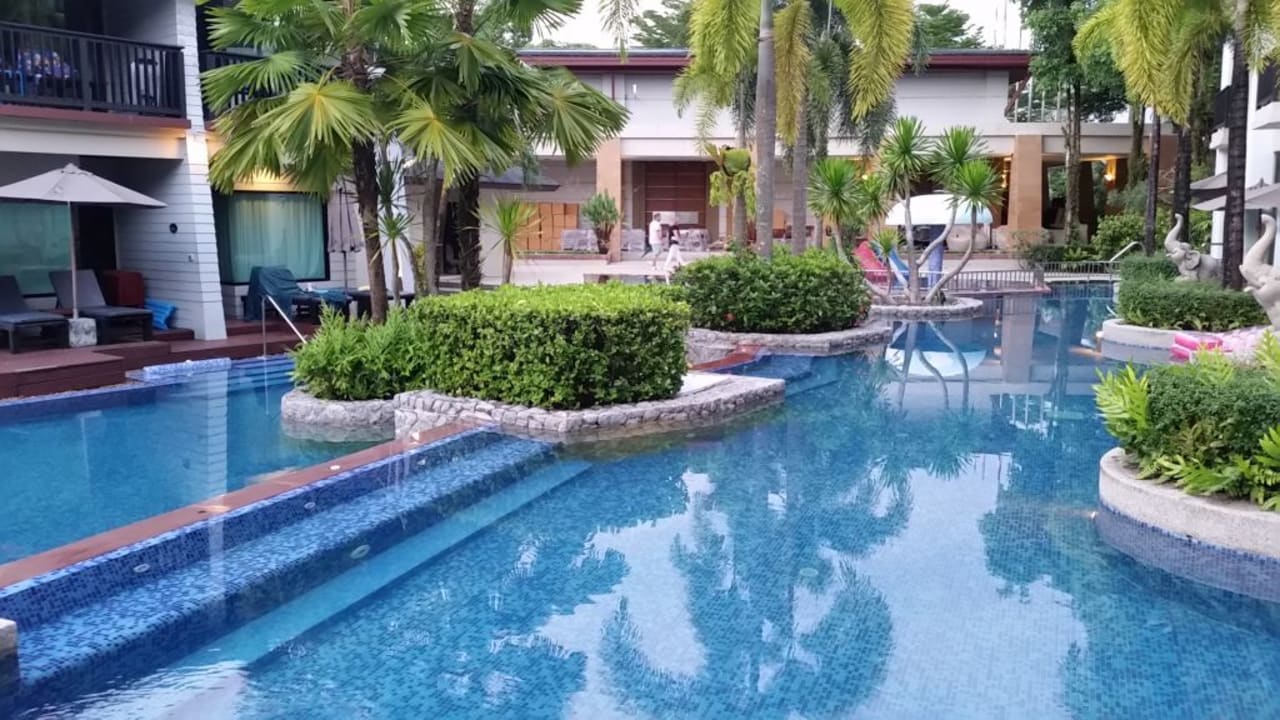 Pool La Flora Khao Lak