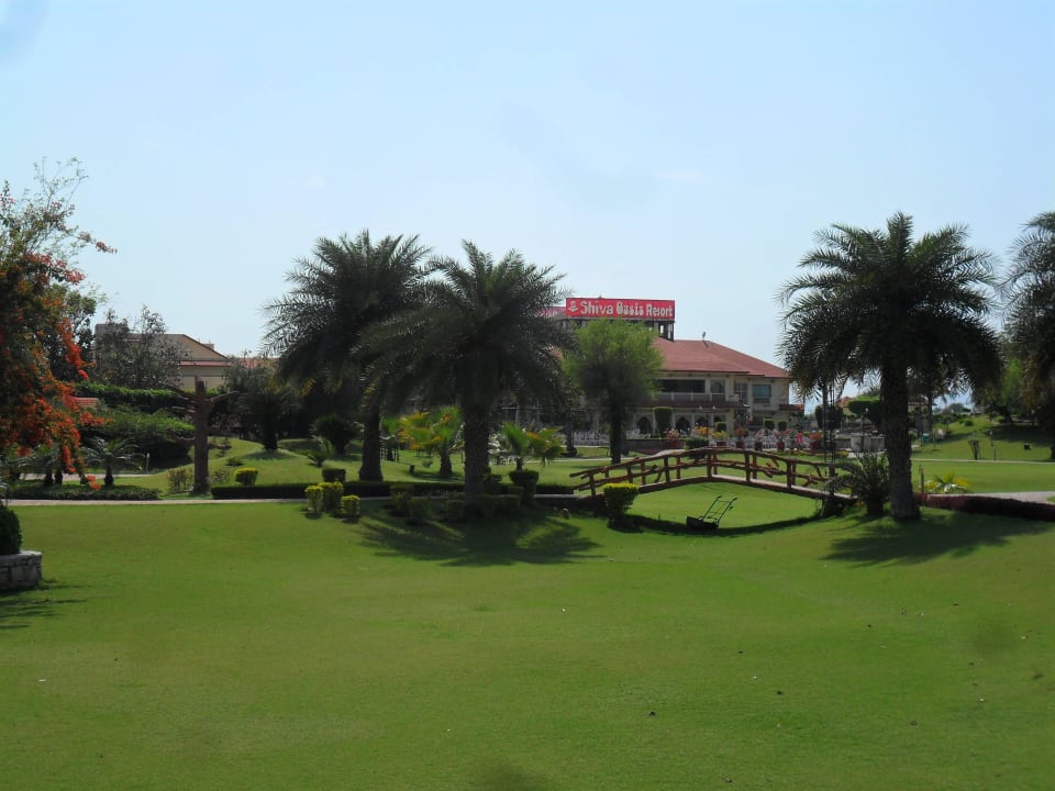 Blick auf den Familienflügel Shiva Oasis Resort