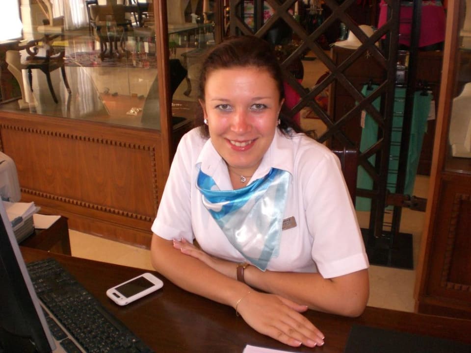 Anna von der Gästebetreuung  Steigenberger ALDAU Beach Hotel