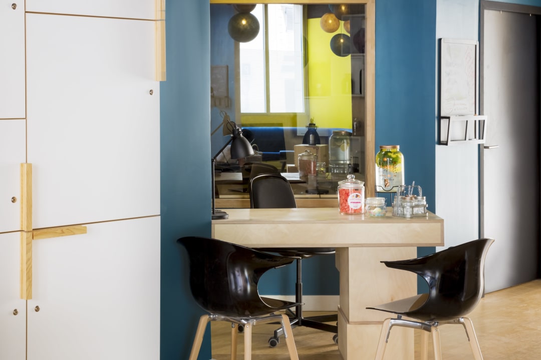 Lobby Hotel Bootcamp by HappyCulture