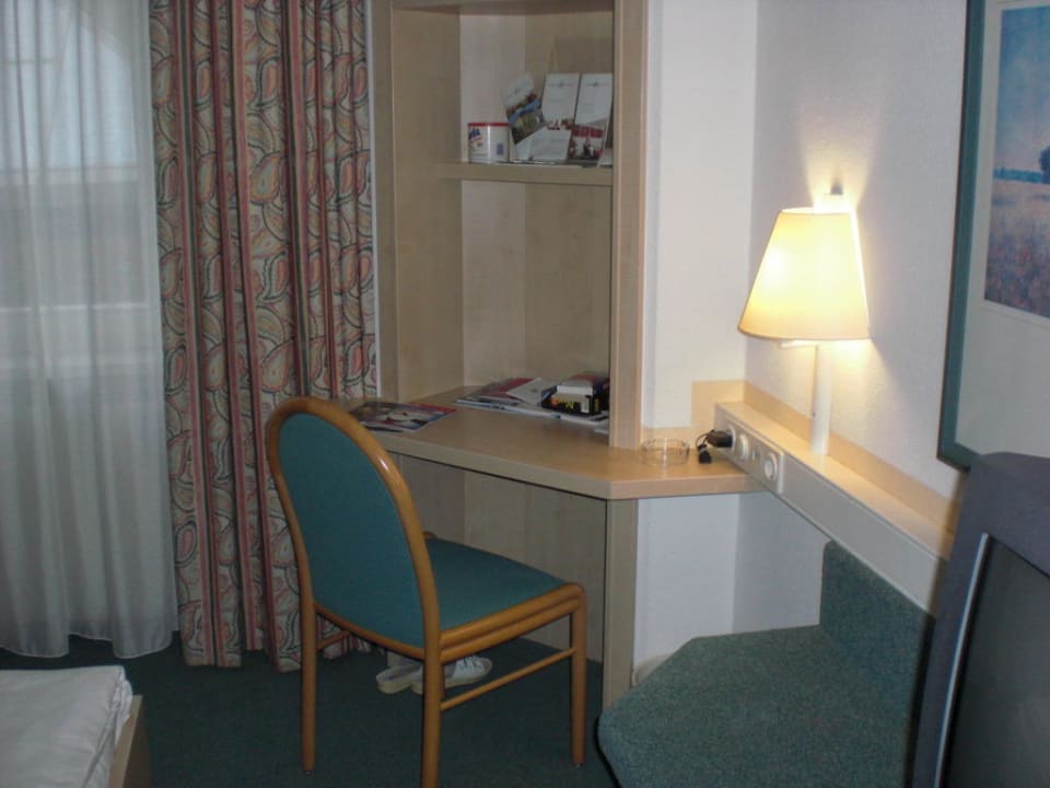 Schreibtisch Hotel Kaiserin Augusta