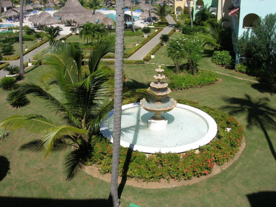 Hotel Grand Palladium Palace Resort, Spa & Casino Hotel Grand Palladium Palace Resort, Spa & Casino