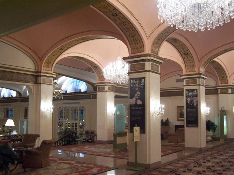 Eingangsbereich Omni Shoreham Hotel