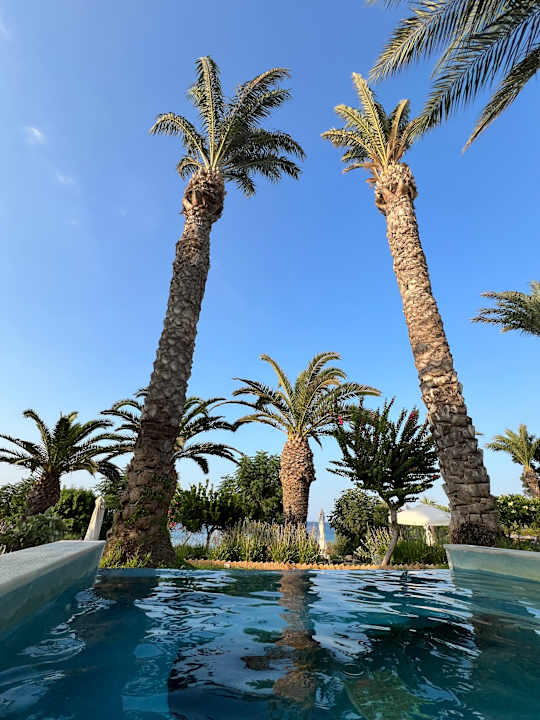 Pool Crystal Springs Beach Hotel