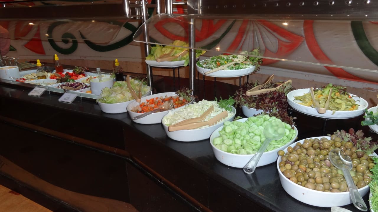 Salat-Büffet  Sultan Gardens Resort
