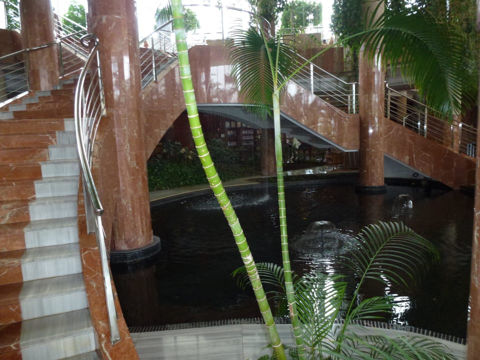 Der Lift geht auch zum Restaurant Landmar Playa La Arena