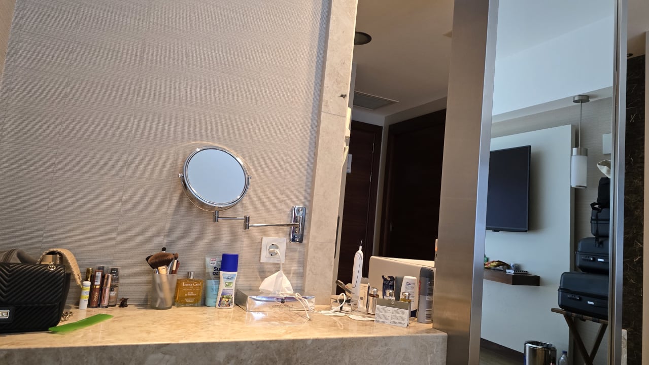 Zimmer Commodore Elite Suites & Spa - Adults only