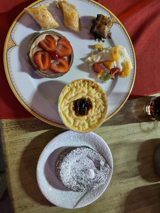 Gastro Granada Luxury Okurcalar