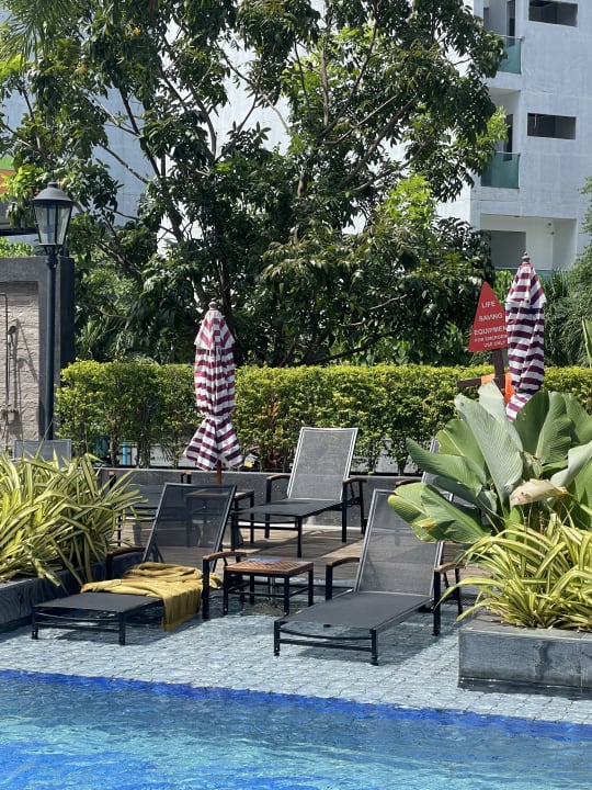 Pool Sawaddi Patong Resort