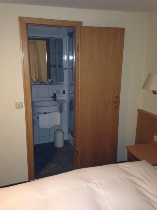 Türe zur Bad/WC Hotel Kreuz