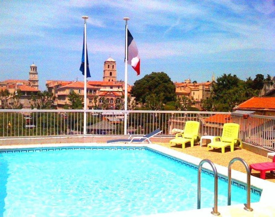 Piscine et Vue sur la ville Best Western Hotel Atrium