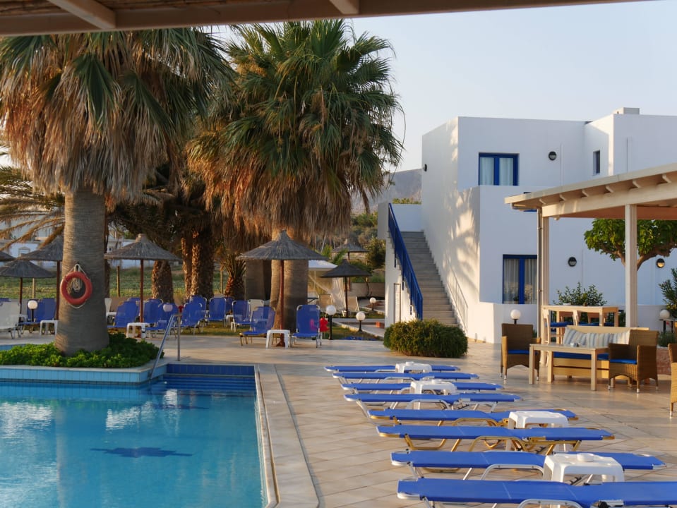 Palmen am Pool Hotel Hara Ilios Village