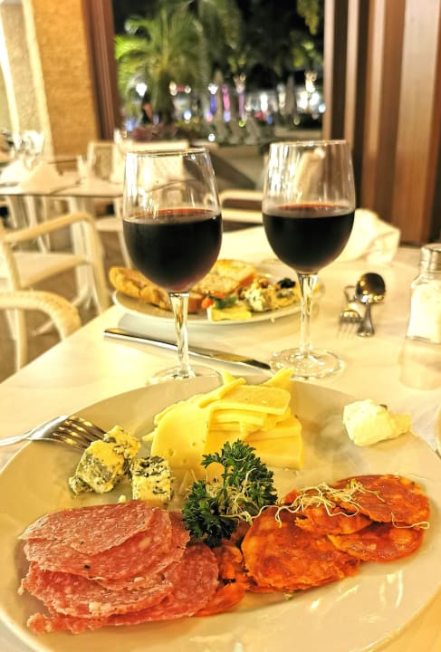 Gastro Bahia Principe Grand El Portillo