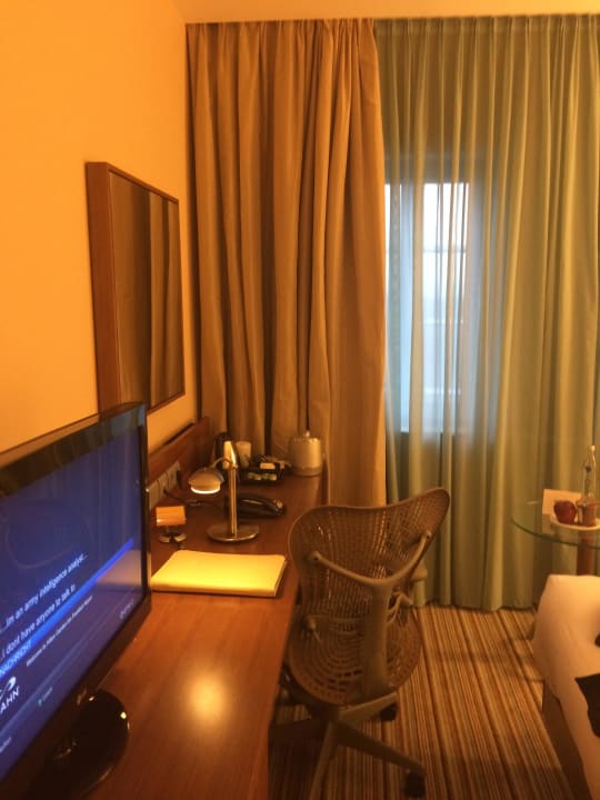 Blick ins Zimmer Hilton Garden Inn Frankfurt Airport