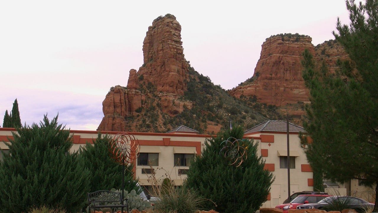 Blick von der Straße Holiday Inn Express Sedona - Oak Creek