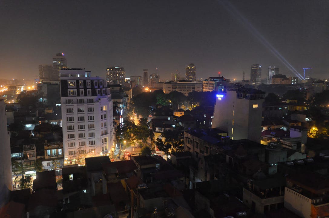 Blick auf Hanoi vom Zimmer aus Hotel Nikko Hanoi