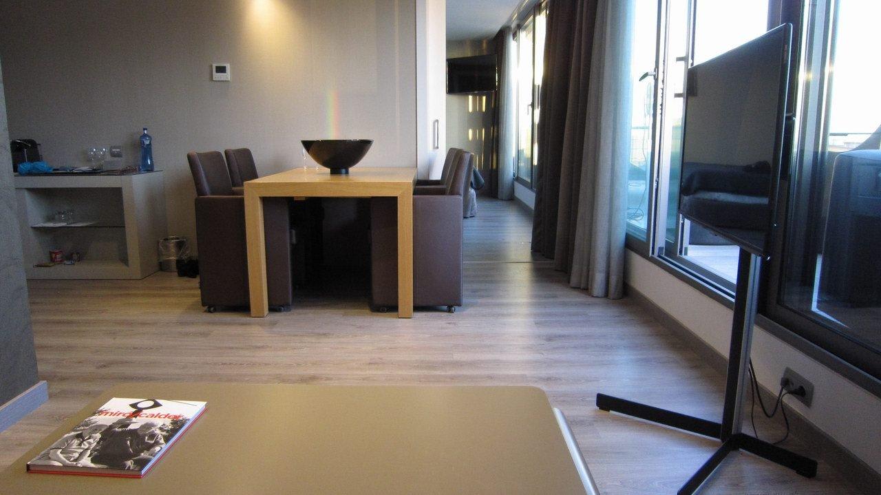 Imperial Suite #801 Catalonia Square Hotel