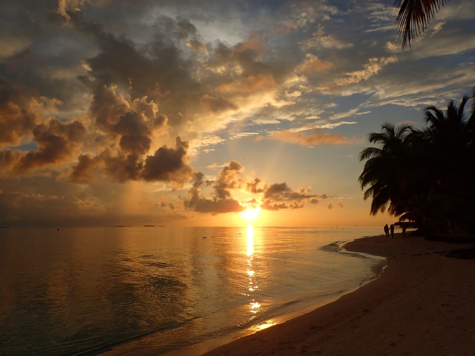 Strand Vilamendhoo Island Resort & Spa