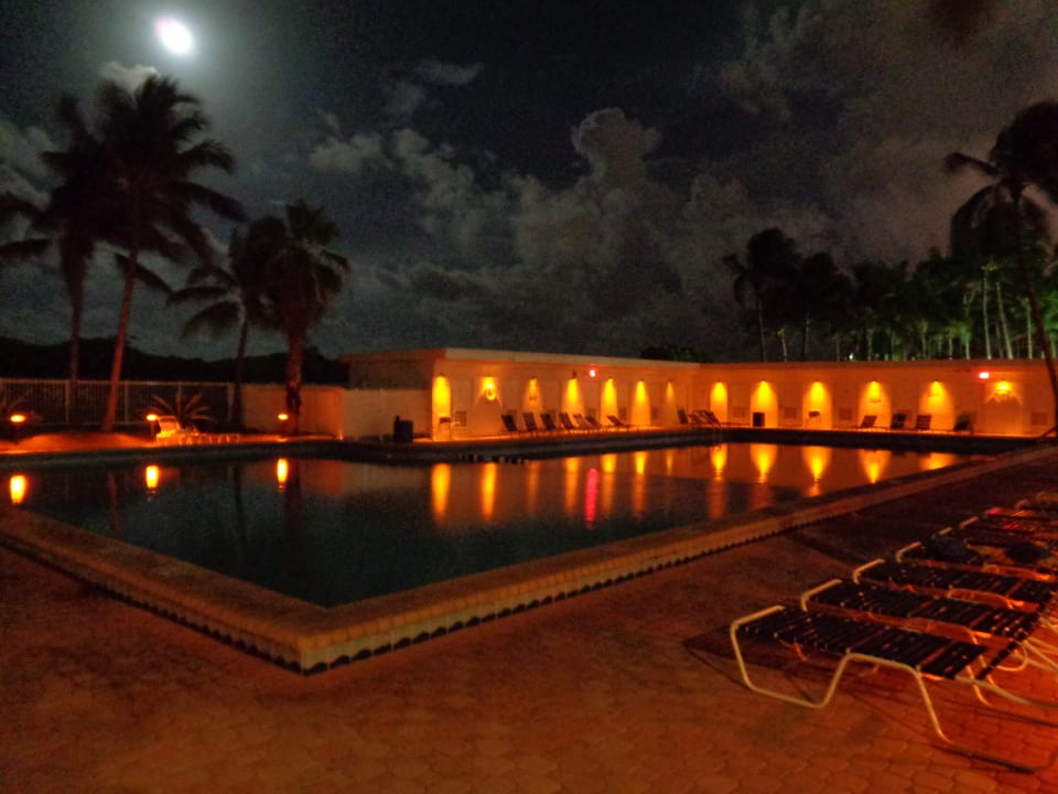 Pool Casablanca on the Ocean - East Tower