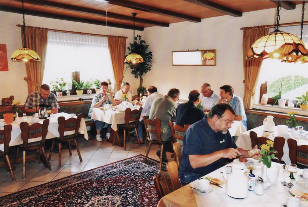 Frühstücksraum Gästehaus Laubertal