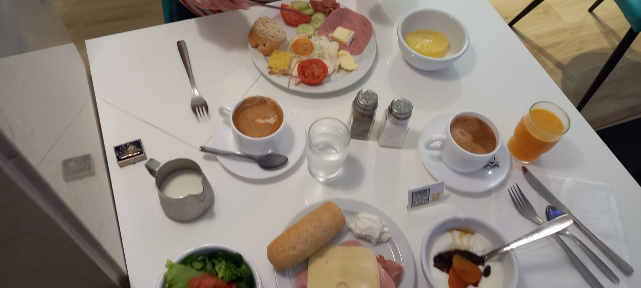 Gastro R2 Veronica Beach Hotel