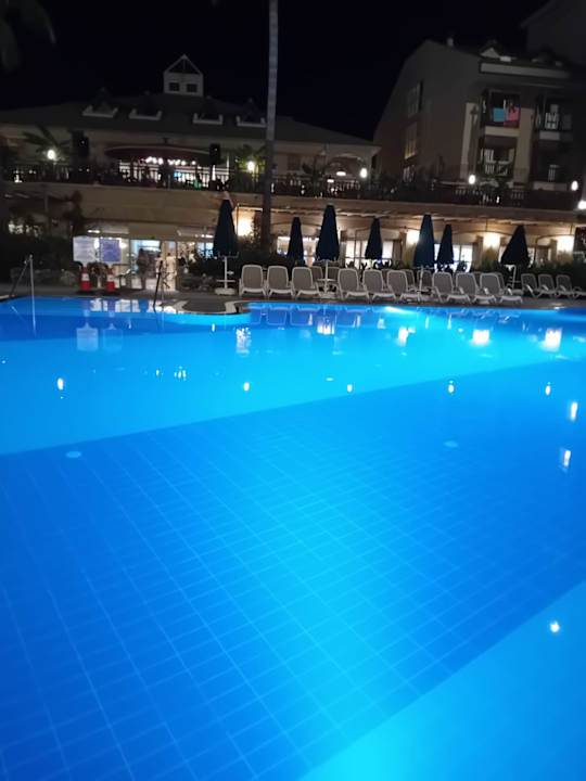 Pool Can Garden Resort