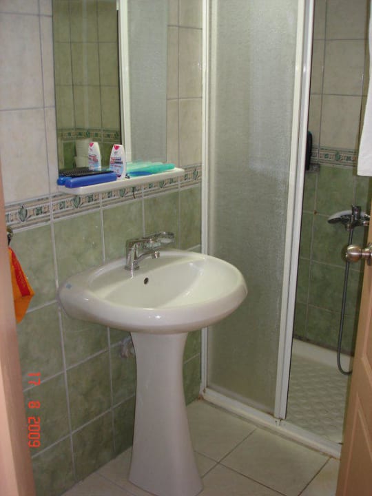 Bad Club Turtas Beach Hotel