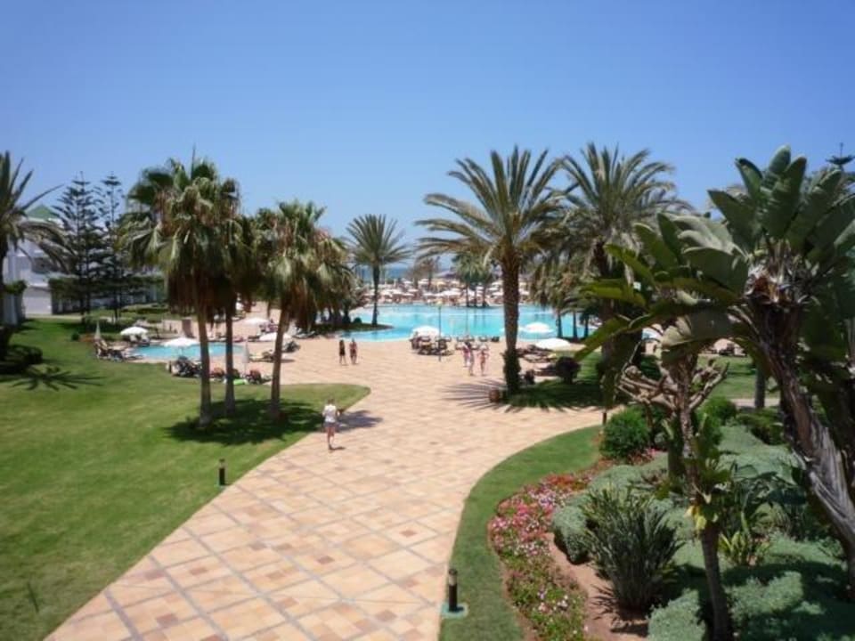 Poolanlage Iberostar Waves Founty Beach