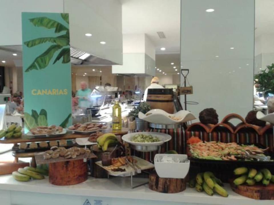 Kanarische Spezialitäten Iberostar Waves Bouganville Playa