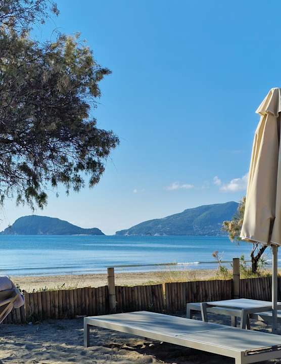 Strand Domes Aulūs Zante, Autograph Collection