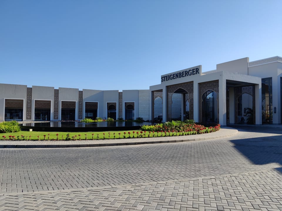 Außenansicht Steigenberger Resort Ras Soma