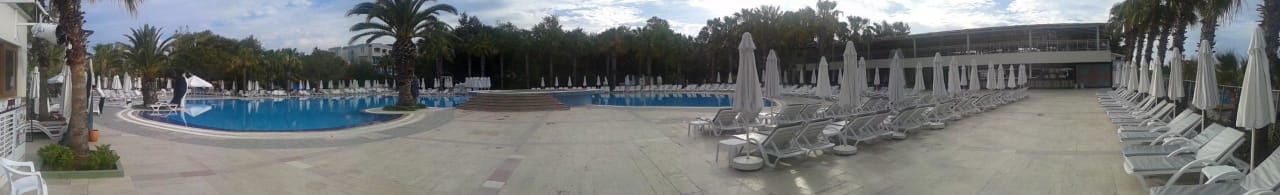 Hauptpool  Botanik Hotel & Resort