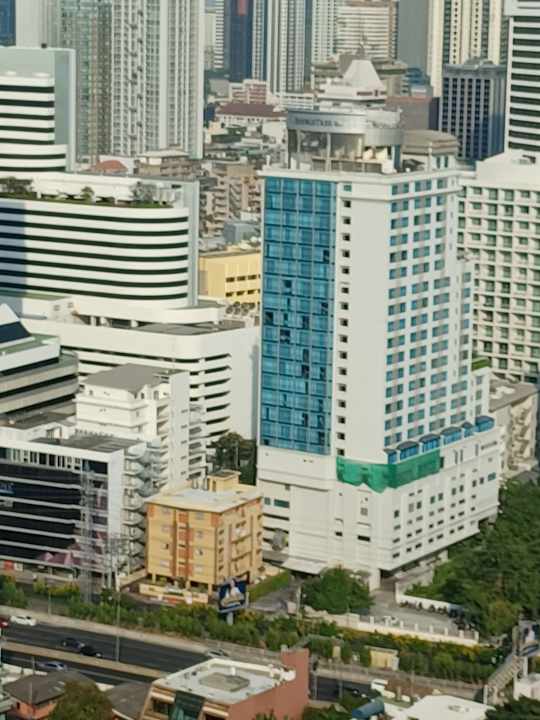 Außenansicht Double Tree by Hilton Bangkok Ploenchit