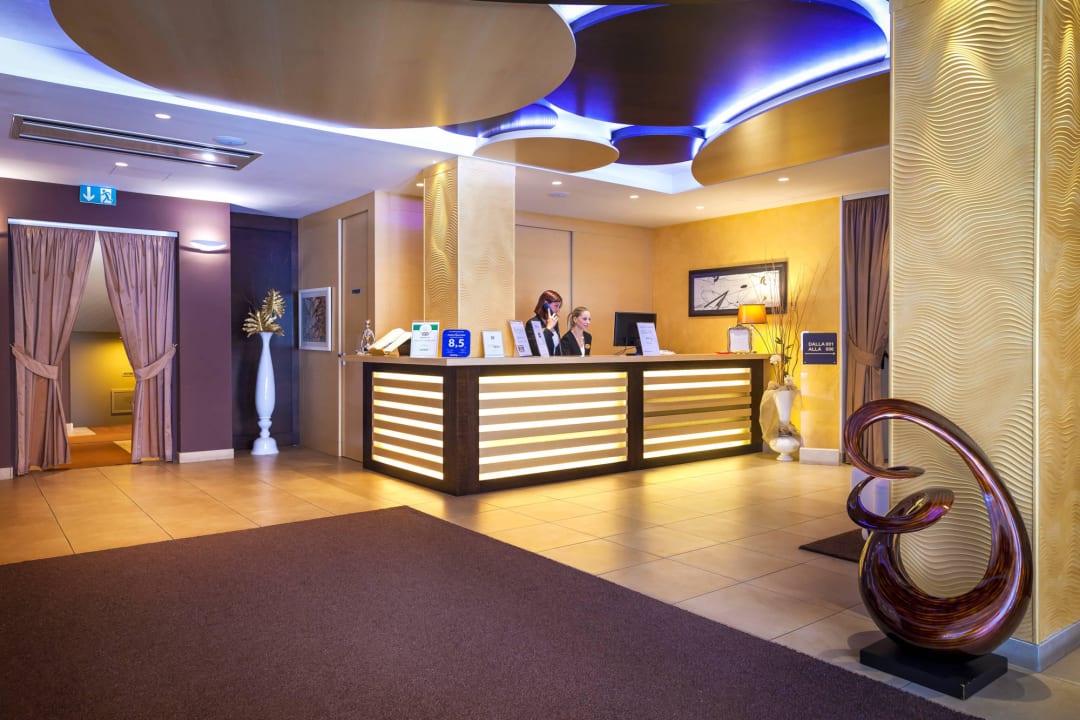 Reception Hotel Modica Palace