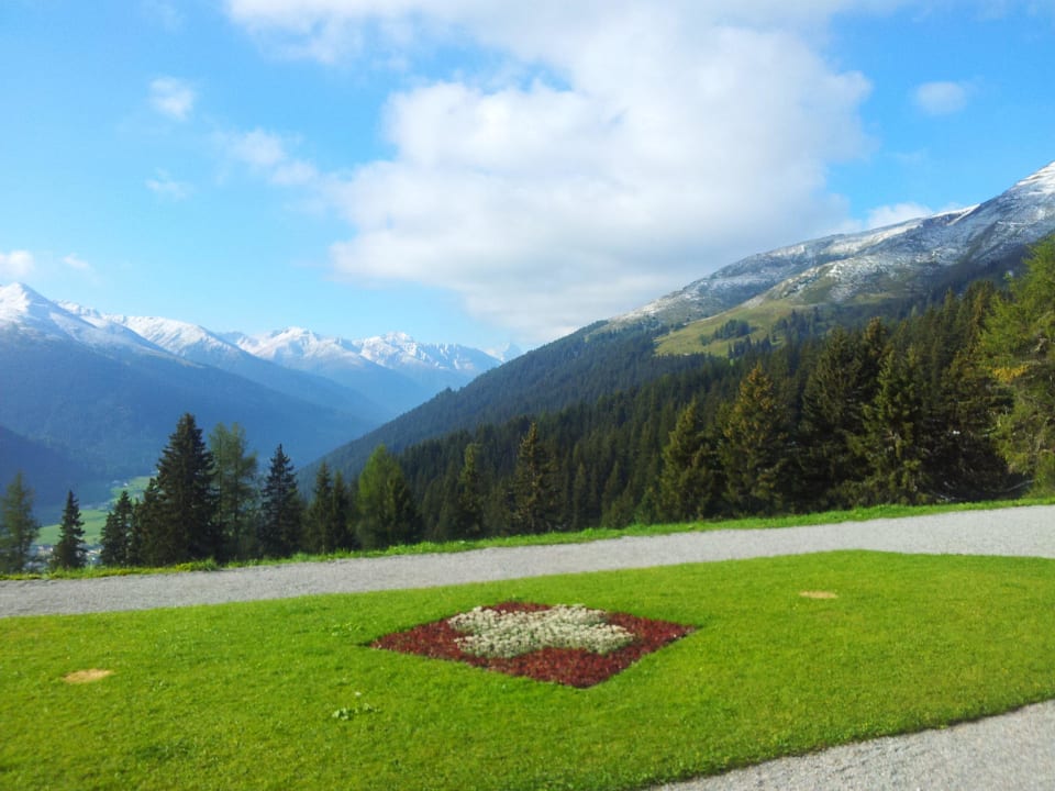Blick vom Balkon Hotel Snow & Mountain Resort Schatzalp