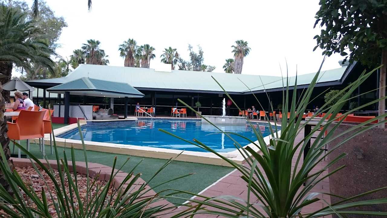 Pool Mercure Alice Springs Resort