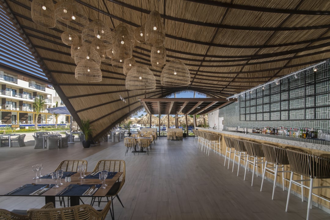 Gastro Serenade All Suites - Adults Only Resort