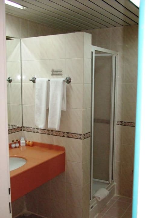 Badezimmer mit Dusche Kustur Club Holiday Village