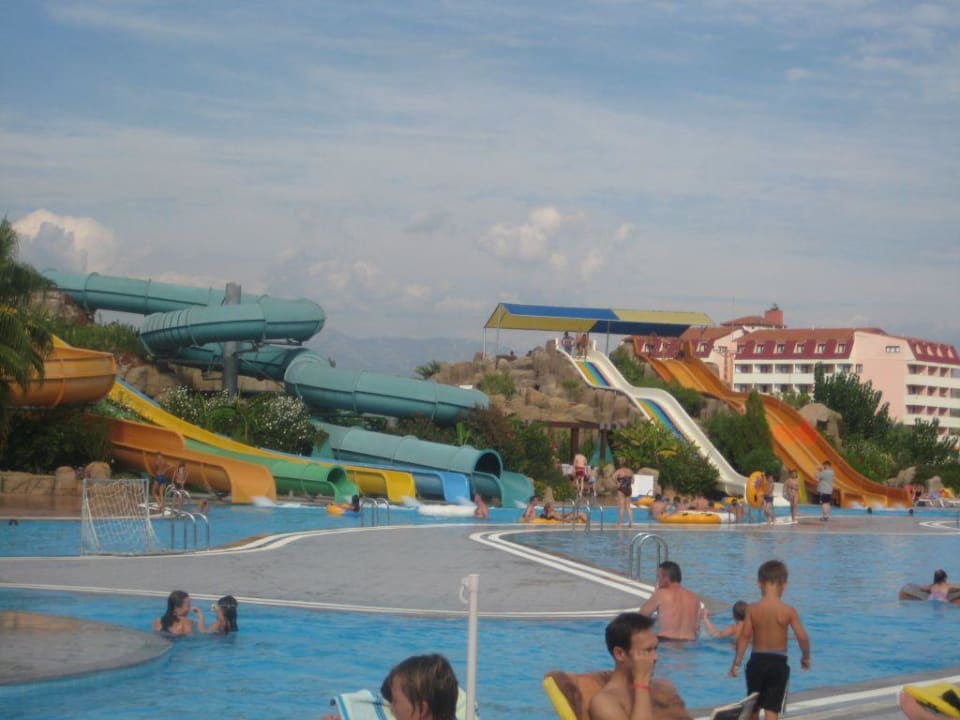 Aquapark in der Clubanlage VONRESORT Golden Beach