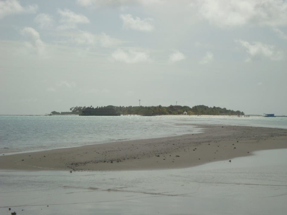 Sandbank Kuredu Island Resort & Spa