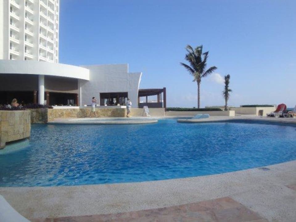 Pool Krystal Grand Cancun