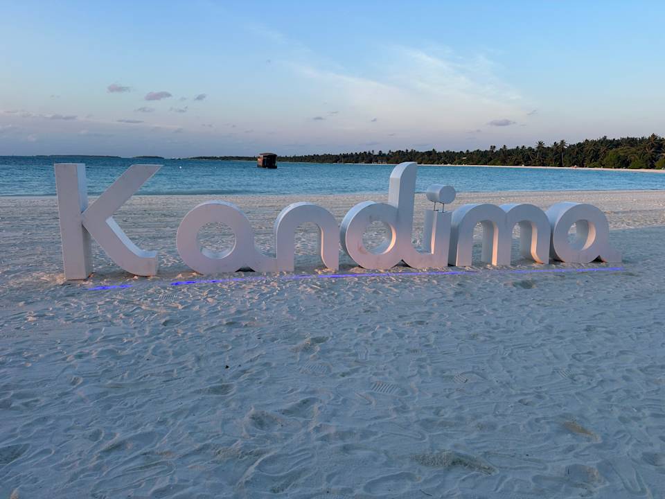 Pool Kandima Maldives