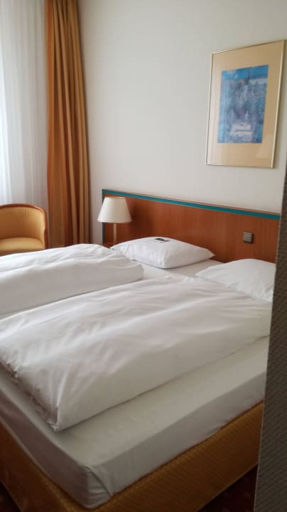 Bettseite Dorint Hotel Leipzig